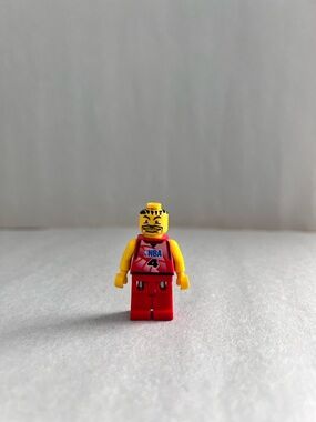 LEGO Sports NBA Player Number 4 Minifigure